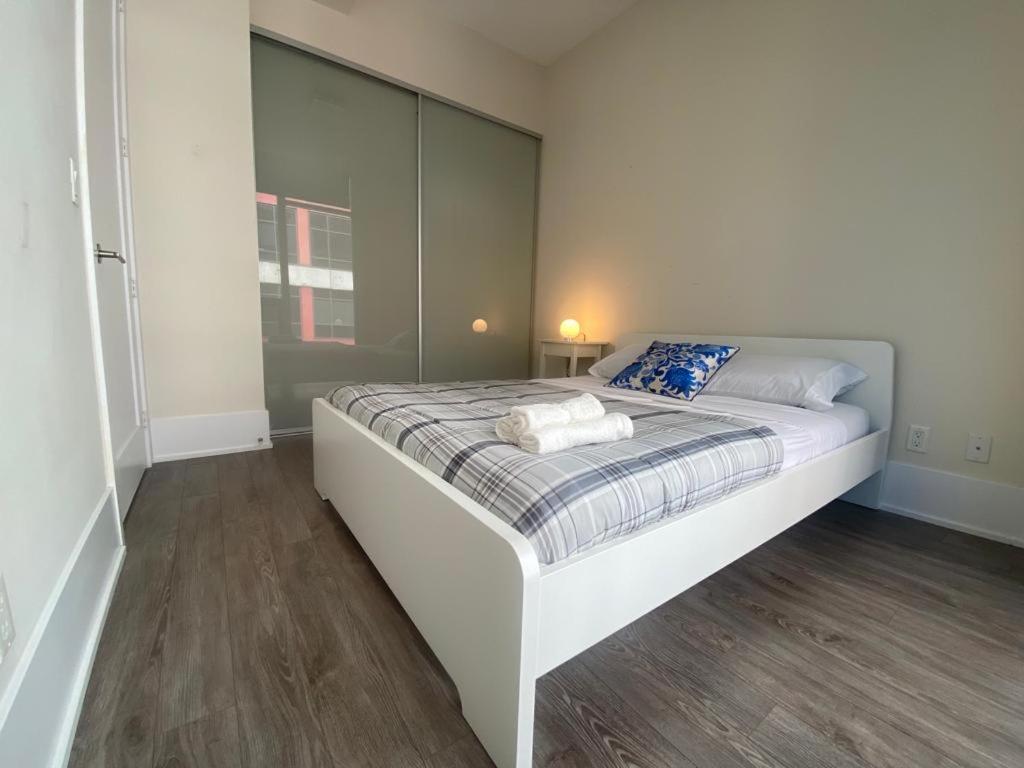 Grand View 2Br/2Ba Condos Cn Tower,Union,Tiff/Mtcc Toronto Exterior foto